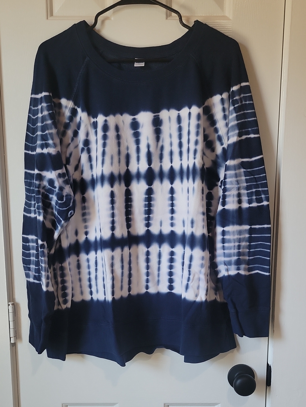 Old Navy Blue and White Tie-Dye Crewneck Sweater Size XXL